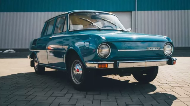 Mototechna existuje už téměř 70 let. Dnes prodává auta, o kterých se našim dědům ani nezdálo