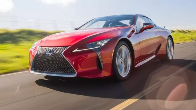 Víte, jak správně jezdit s hybridem? Nabízíme několik užitečných tipů