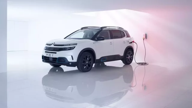 Citroën C5 Aircross Hybrid přijíždí s elektrickým dojezdem až 55 km