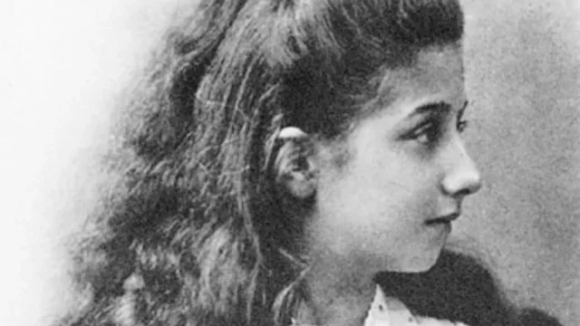 Mercédès Jellinek - 11letá dívka, která před 120 lety dala jméno slavné automobilce