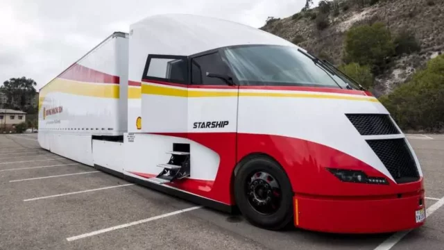 Shell představuje úsporný kamion s rekordní spotřebou. Kolik „sežere“ paliva?