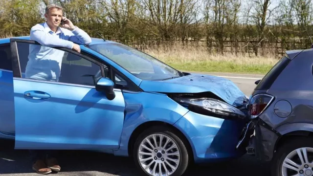 Nebojte se změnit pojišťovnu! Ušetřit dokážete i na povinném ručení