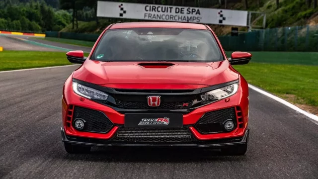 Honda Civic Type R drží nový rekord. Tentokrát pokořila slavný „lázeňský“ okruh
