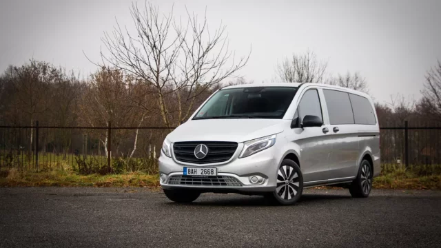 Test Mercedesu Vito Tourer 124 CDI – expresního soukromého autobusu
