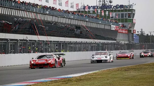 Vytrvalostní bitva začíná. Do 12hodinového závodu v Brně vyrazí Enge i Král