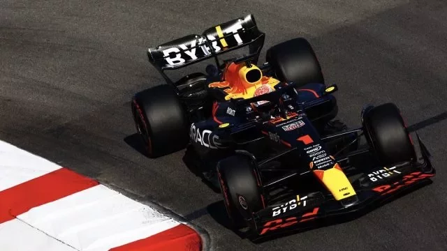 Formule 1 je nejdražší sport na světě. Přední křídlo stojí jako nová limuzína a motor jako luxusní vila