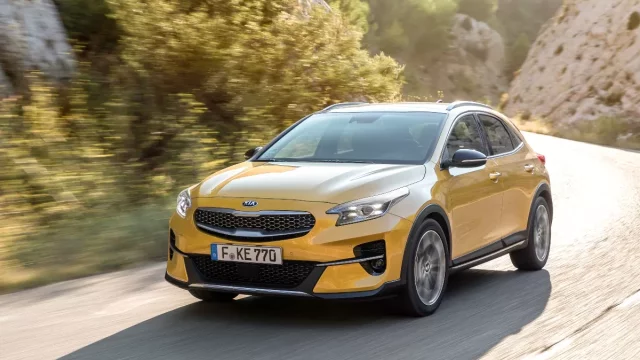 Kia XCeed zdařile kombinuje výkon s komfortem (první jízdní dojmy)