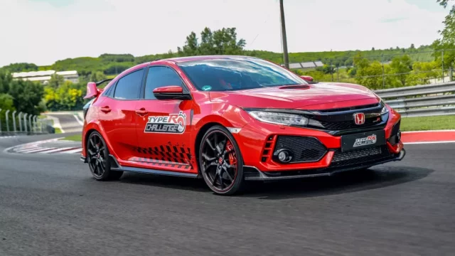 Honda Civic Type R stanovila poslední traťový rekord. Jenson Button pokořil slavný Hungaroring