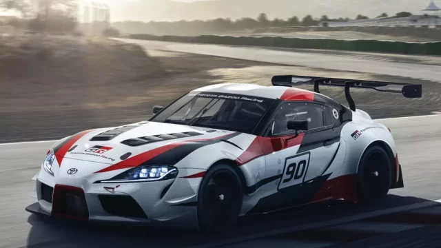 Toyota Supra je vyvíjena převážně v Japonsku. Levná rozhodně nebude