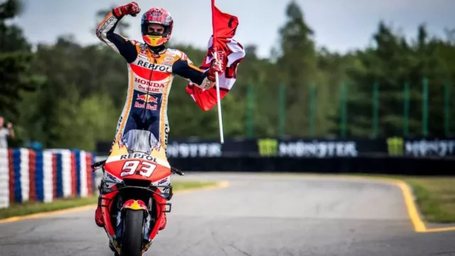 Grand Prix České republiky 2019: MotoGP ovládl Marquéz, Čechům se nedařilo (reportáž)