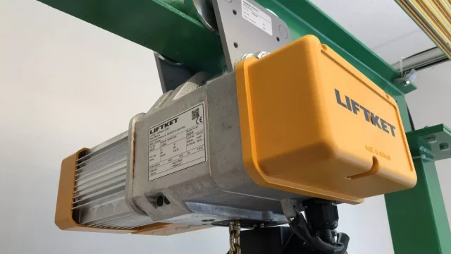 Elektrický řetězový kladkostroj: Nezbytný pomocník v průmyslu i každodenním provozu