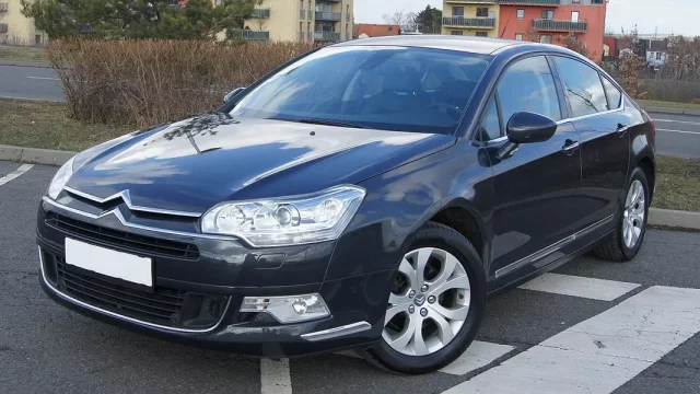 Citroën C5 (2008–2017): Elegán hýřící komfortem