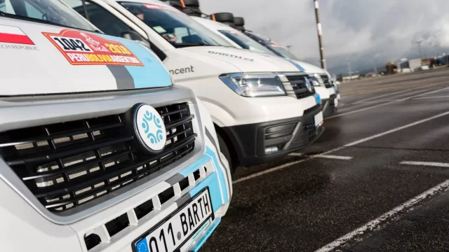 Nový Crafter 4Motion vyplul vstříc dakarskému dobrodružství