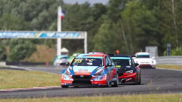 Hyundai Janík Motorsport je stále na vítězné vlně