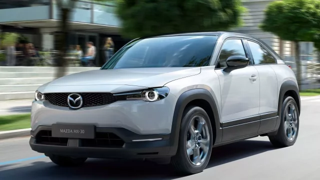 Mazda MX-30 vrátí na trh dělené dveře po vzoru RX-8