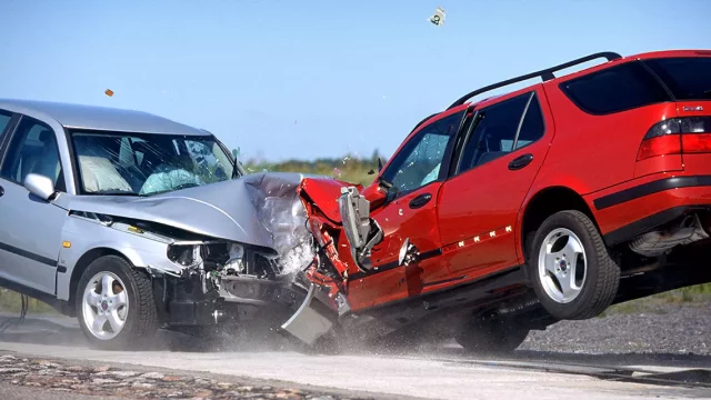 Vybrzďovač jde do vězení, ten, kdo reálně naboural, odejde bez trestu?