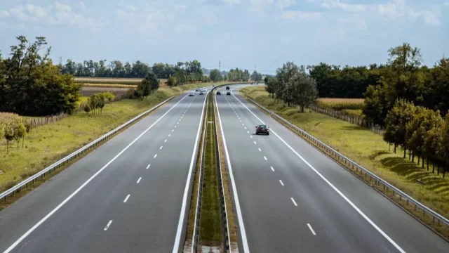 Elektronická dálniční známka 2024: vše, co potřebujete vědět