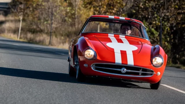 Škoda 1100 OHC Coupé: Podívejte se na půlhodinový dokument o „českém Jaguaru E-Type“