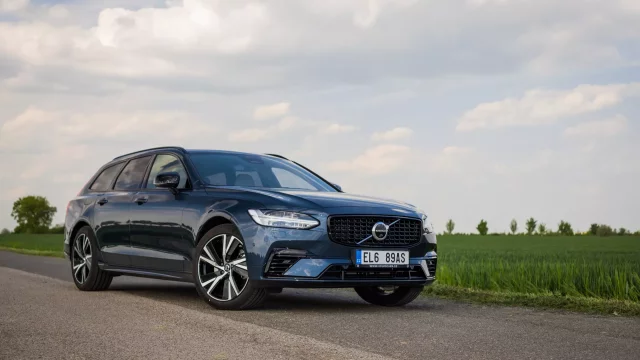 Test Volvo V90 T8 Recharge pohledem ženy: Masivní reprezentant bezpečnosti