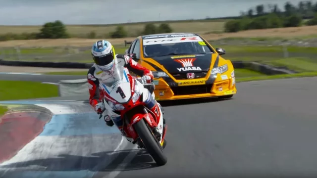 Používáte adaptivní tempomat? Pozor na motorky, systém je nemusí vidět!