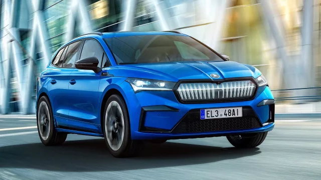 Škoda válcuje prodeje aut. Potřetí za sebou je mezi špičkou, radost dělají dva modely