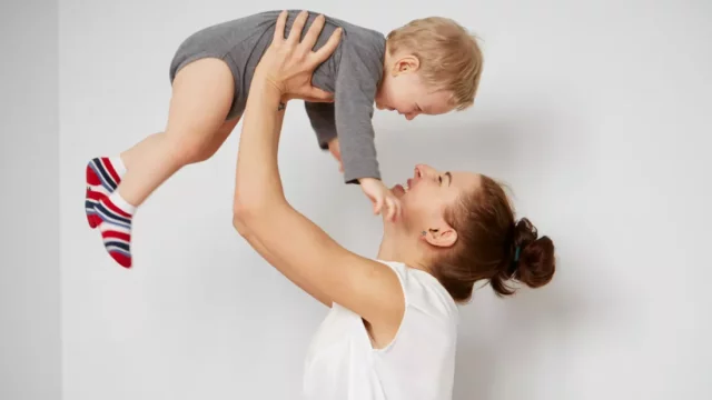 Snadný přechod od kojení k samostatnému pití