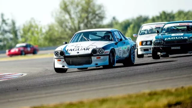 Histo Cup Brno 2019: Klasické závodní vozy míří na Masarykův okruh