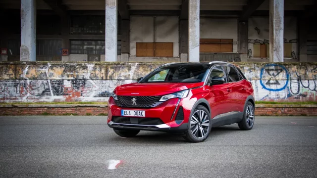 Test Peugeotu 3008 Hybrid4, pohodáře s agresivním vzhledem