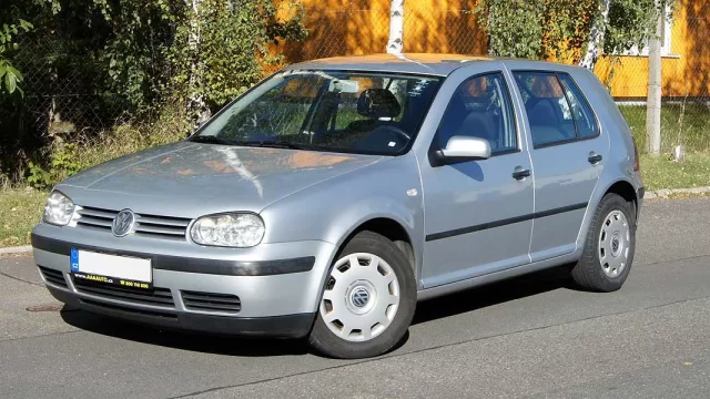 Volkswagen Golf IV (výroba 1997 – 2003)