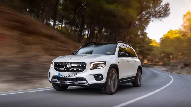 Nový Mercedes-Benz GLB vstupuje na český trh. Známe ceny a výbavu, kterou nabízí