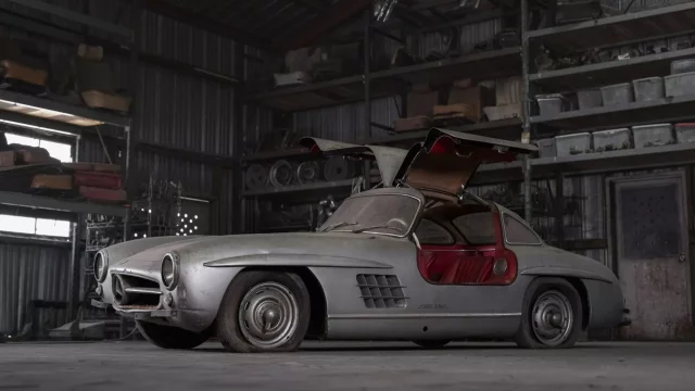 Vrak Mercedesu 300 SL Gullwing se prodal za neuvěřitelných 218 milionů korun. Má to pádný důvod
