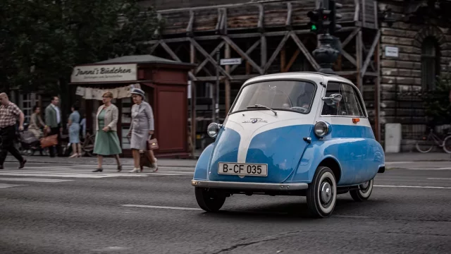 Legendy minulosti: BMW Isetta se stalo módním doplňkem