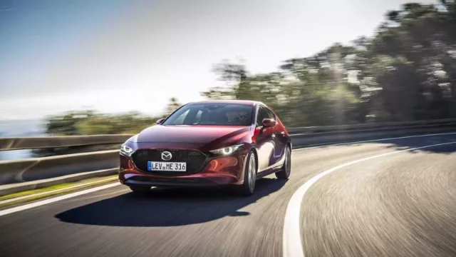 Mazda odtajňuje technické údaje „nafťáku na benzin“, revolučního motoru Skyactiv-X