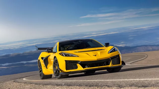 Nový Chevrolet Corvette ZR1 je tu! Je výkonnější než Bugatti Veyron