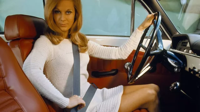 Statistika dopravních nehod: Jak často se (ne)nepoutáme?