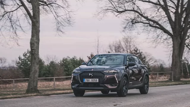 Test DS 3 Crossback 1.2 PureTech: Tři válce stačí, drahoušku