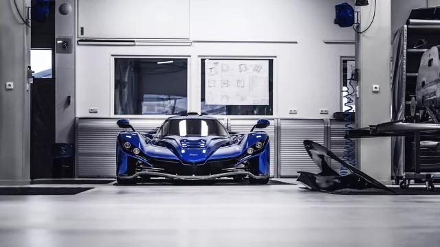 V Česku se začal vyrábět hypersport Praga Bohema za neuvěřitelných 34 milionu korun. Z továrny vyjede pouze 89 kusů