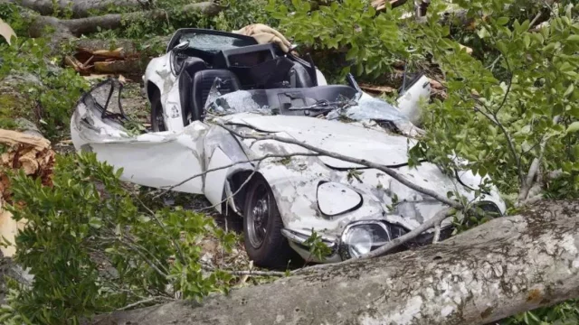 Dopravní nehoda jednoho z nejvzácnějších japonských sporťáků všech dob vám zlomí srdce