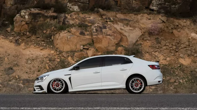 Máte na autě zatmavená skla? A víte, že můžete dostat pokutu?