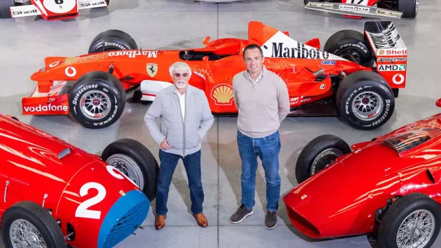 VIDEO: Kolekce, která bere dech. Ecclestone rozprodává sbírku desítek formulí