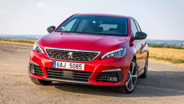 Peugeot 308 GT 1.6 THP 205: Na dálnici a okreskách
