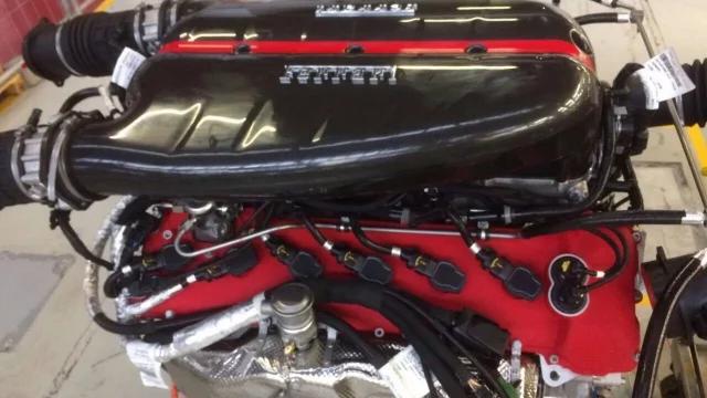 Chcete motor z unikátního LaFerrari? Stojí přes 18 milionů