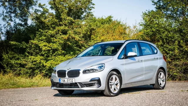 Test BMW 216i Active Tourer: Městský cestovatel má před důchodem
