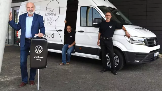 Jára Cimrman bude jezdit novým Volkswagenem Crafter