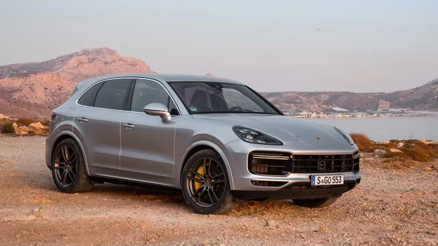 Porsche Cayenne Turbo S E-Hybrid bude nejvýkonnější SUV značky