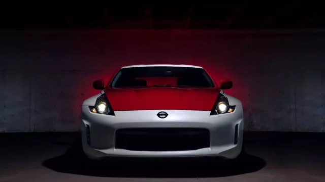Nissan 370Z se připomíná. Přijíždí se speciální výroční edicí