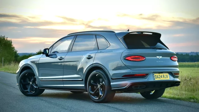 Projeli jsme Bentley Bentayga S za 7 milionů korun. Na britském luxusním SUV nejde najít chybu