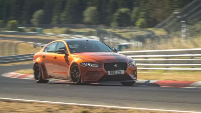 Jaguar XE SV Project 8 má nový rekord na Nürburgringu