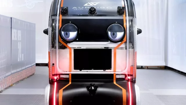 Jaguar Land Rover testuje autíčko bez chuti do života. Jednou ale možná bude životy zachraňovat