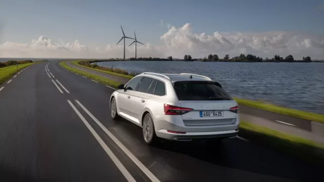 Škodovky bodovaly v prestižní čtenářské anketě, i pro Němce jsou nejlepšími rodinnými vozy